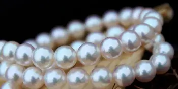 KLASIČNA 12 mm okroglo sladkovodnih bela biserna ogrlica, 18